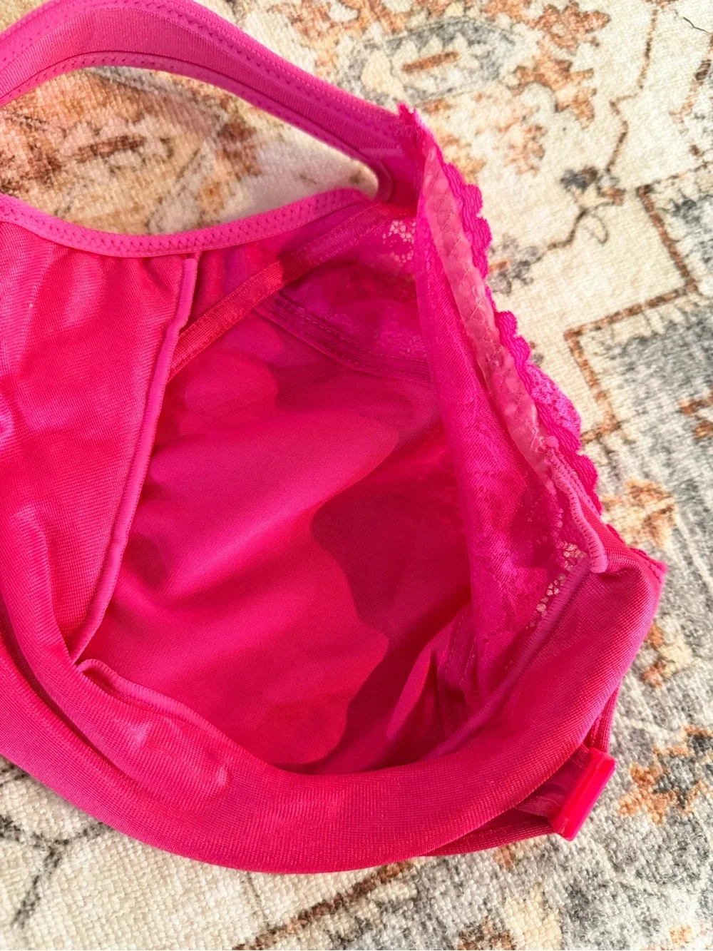 Glamorise Wonderwire fuchsia front closure bra